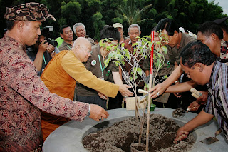 GERAKAN LINTAS AGAMA TANAM POHON