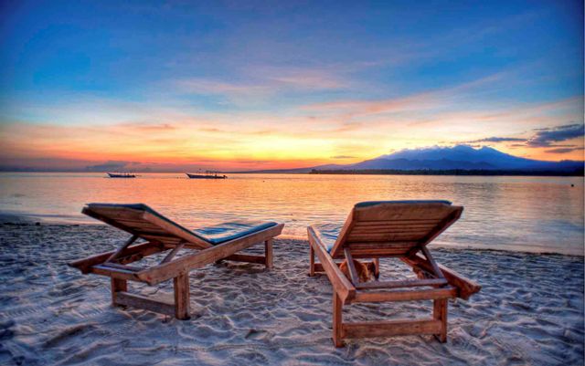 5 Pantai keren untuk melihat Sunset