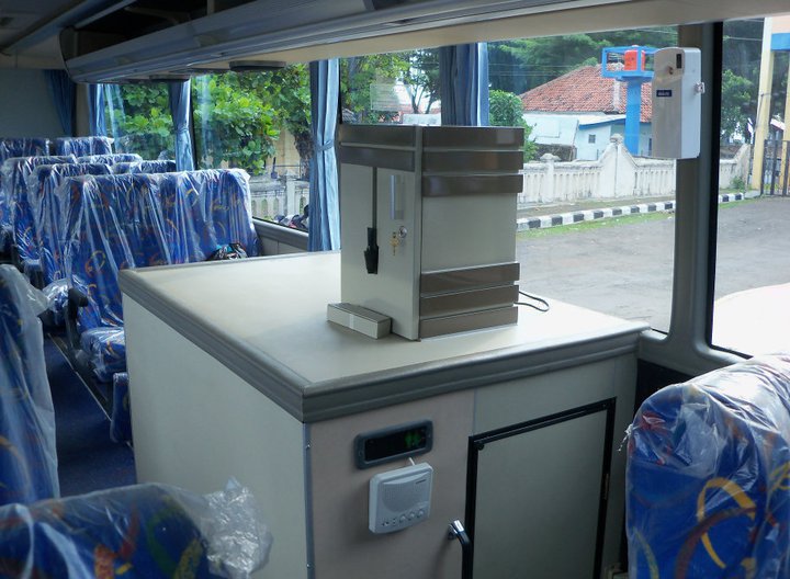 10-bus-malam-terbaik