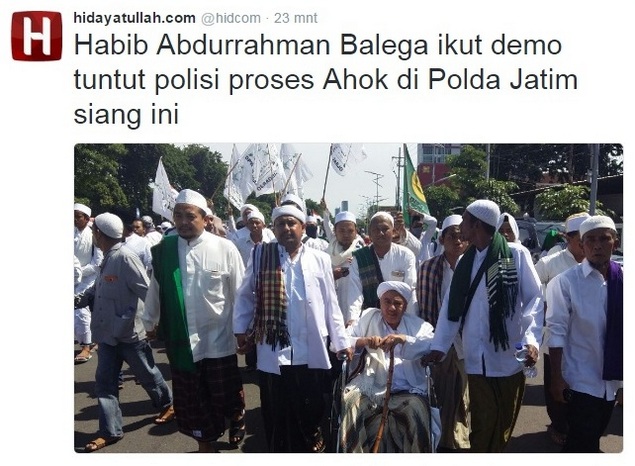 Aliansi Ulama Madura dan Tapal Kuda Demo ke Polda Jatim, Tuntut &quot;TANGKAP AHOK&quot; !!!