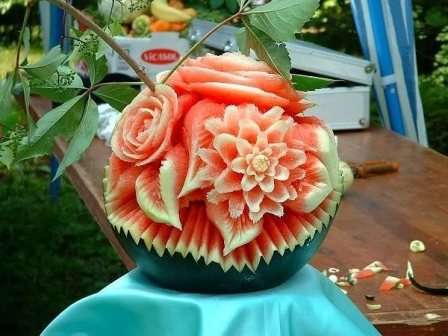 Fruit Carving, Seni Mengukir Buah yang Menakjubkan