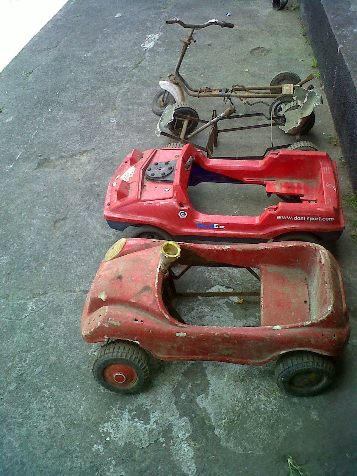 vespa pedal car