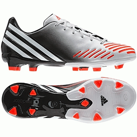 Terjual DISKON 20% SEPATU FUTSAL & BOLA ADIDAS PREDATOR