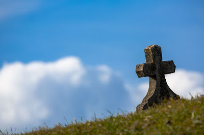 7 Ritual Aneh Saat Gerhana Matahari Total