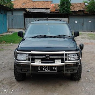 OPEL BLAZER DOHC MANUAL Th'1996 Pjk Br Full Option, siap touring!