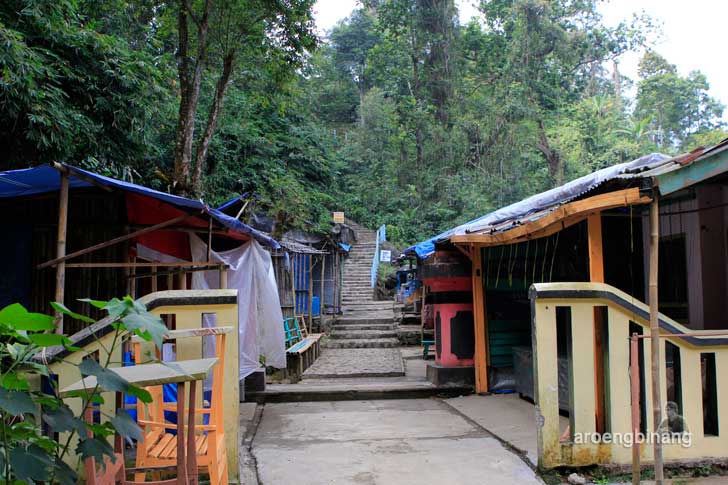 &#91;CoC Regional: Lokasi Wisata&#93; Tebing Belerang Baturraden Banyumas