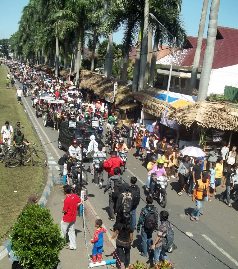 Foto Kuntilanak di Malang Tempoe Doeloe (No sotoshop)real