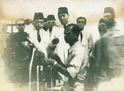 Foto-Foto Jaman Perang Kemerdekaan Indonesia (BAB 2)