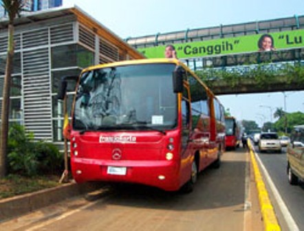 Sopir Busway Usir Penumpang