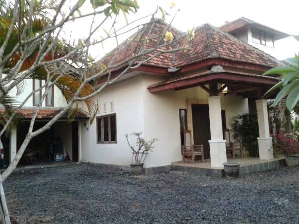 Dijual Villa Lokasi Terbaik di Desa Tibubeneng, Kuta Utara, Bali AG551