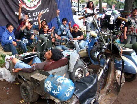 Mengapa orang yang bermotor vespa jarang ditilang