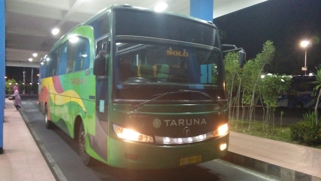 Mari Mengenal Kelakuan Bus di Jalan