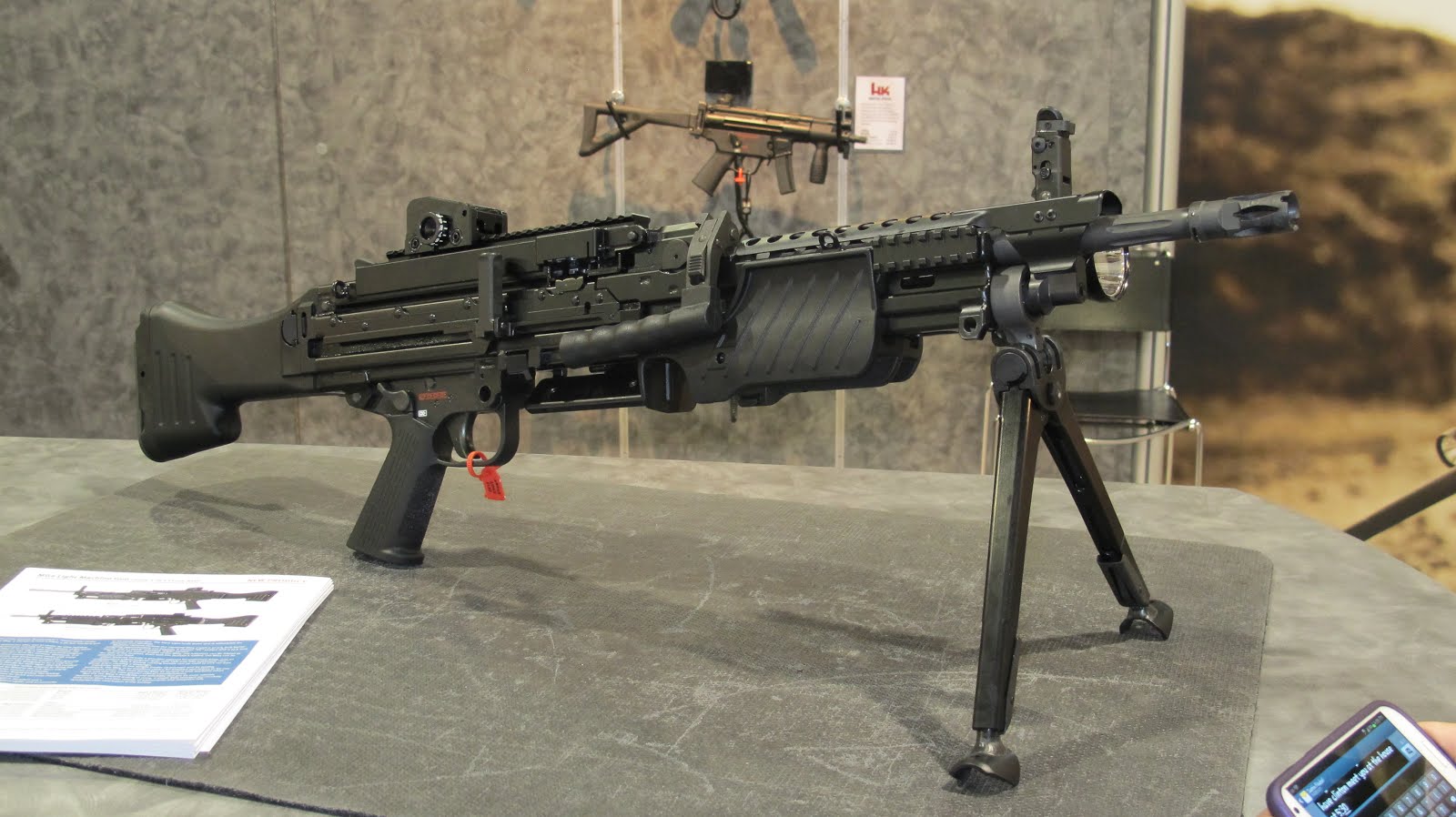 H k mg. Пулемёт HK mg4. Мг 4 пулемет. Heckler Koch mg5 пулемёт. Mg4 пулемет Калибр.