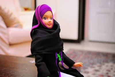 (matabelo) Kemunculan Hijarbie (Boneka Barbie Berhijab) Bikin Kegaduhan Di Dunia Maya
