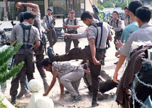 POLISI Indonesia itu keren Banget!