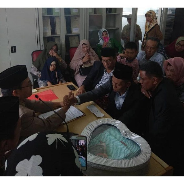 Viral Kakek Dan Nenek Yang Menikah Namun Masih Perawan Dan Perjaka