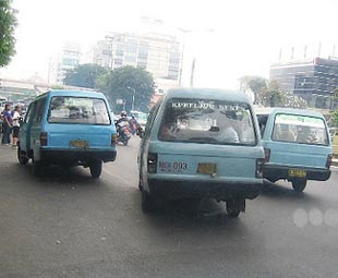 5 Kendaraan Umum Penyebab Jakarta Macet