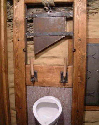 &#91;KEREN&#93; Design Toilet Yang Aneh Dan Keren!
