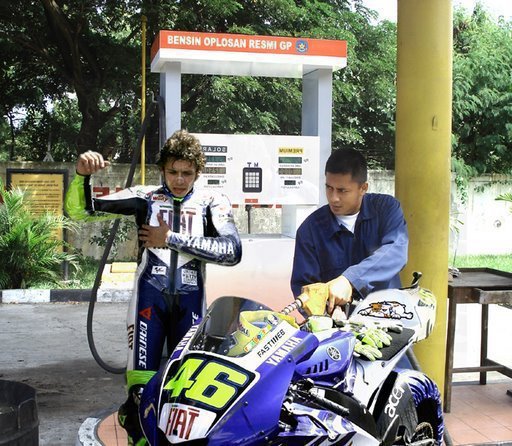 &#91;SERIUS&#93; Valentino Rossi dan Jorge Lorenzo akan temani Jokowi Gowes gan !!