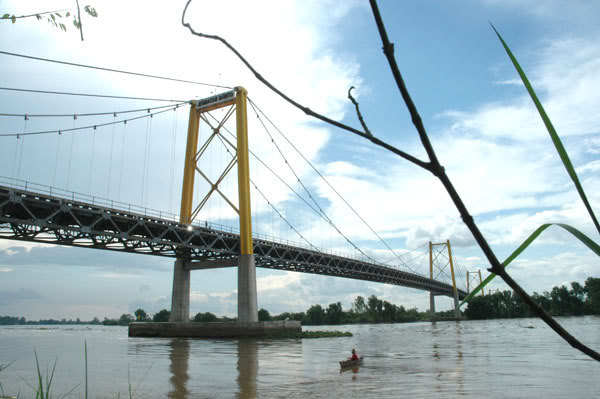 Melihat Jembatan-Jembatan Terunik Di Indonesia