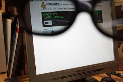 5 Inovasi Aksesoris Pada Monitor yang Membuat Kerja Lebih Menyenangkan