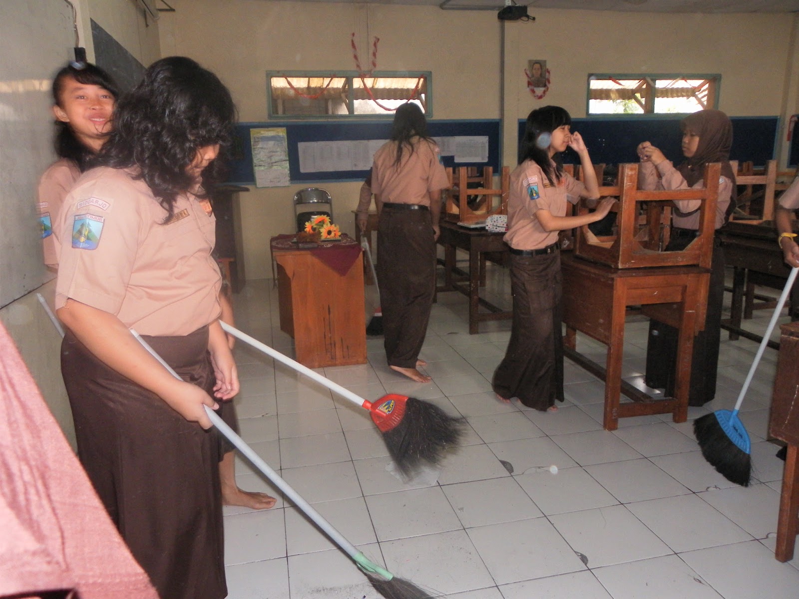 7 Kelakuan Penghuni Kelas Saat &quot;JAMKOS&quot; Pelajaran