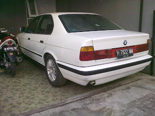 Jual mobil bmw 5181 mt sedan putih tahun 1992 semarang