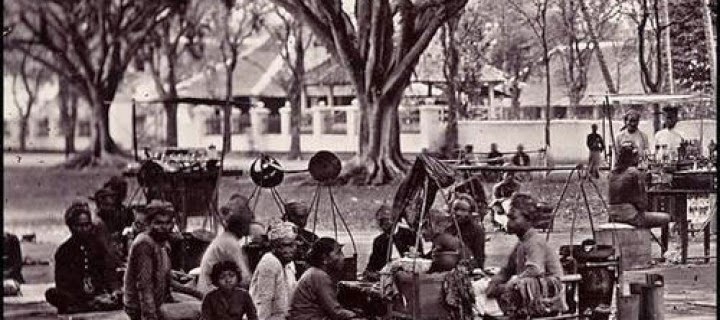 BEGINILAH SEJARAH KENAPA ADA ALUN-ALUN DI SETIAP KOTA !