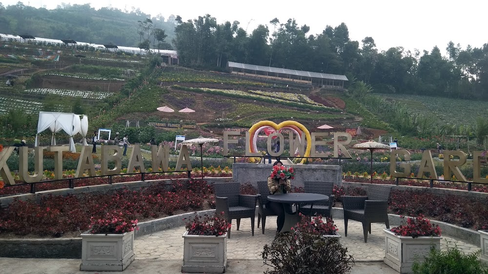 &#91;CoC Regional: Lokasi Wisata&#93; Nyasar, Sampai Kutabawa Flower Garden