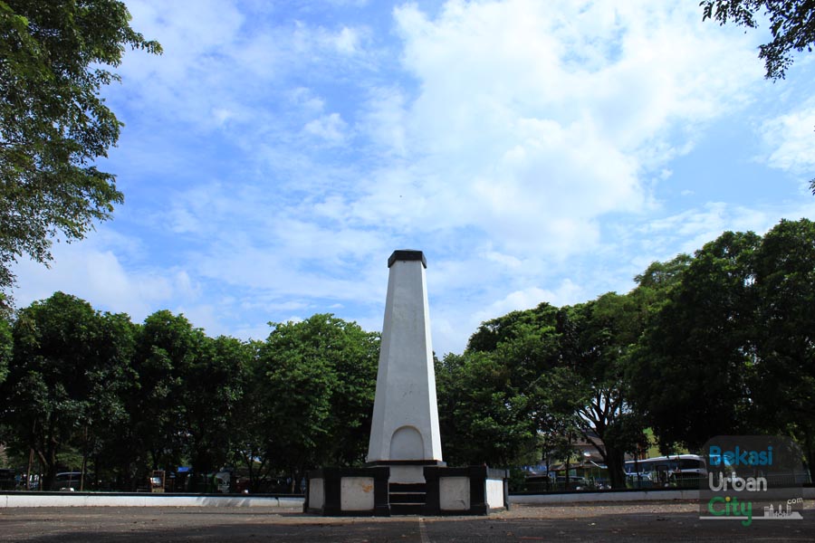 &#91;KOMBAT MERDEKA&#93; CERITA PERJUANGAN RAKYAT BEKASI MELEKAT DI TUGU-TUGU INI