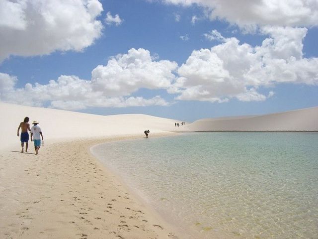 Foto-foto Keindahan Lencois Maranhenses, Gurun Pasir Putih di Brazil