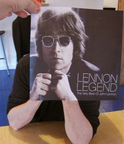 Sleeveface! Cara Baru Menikmati Selfie