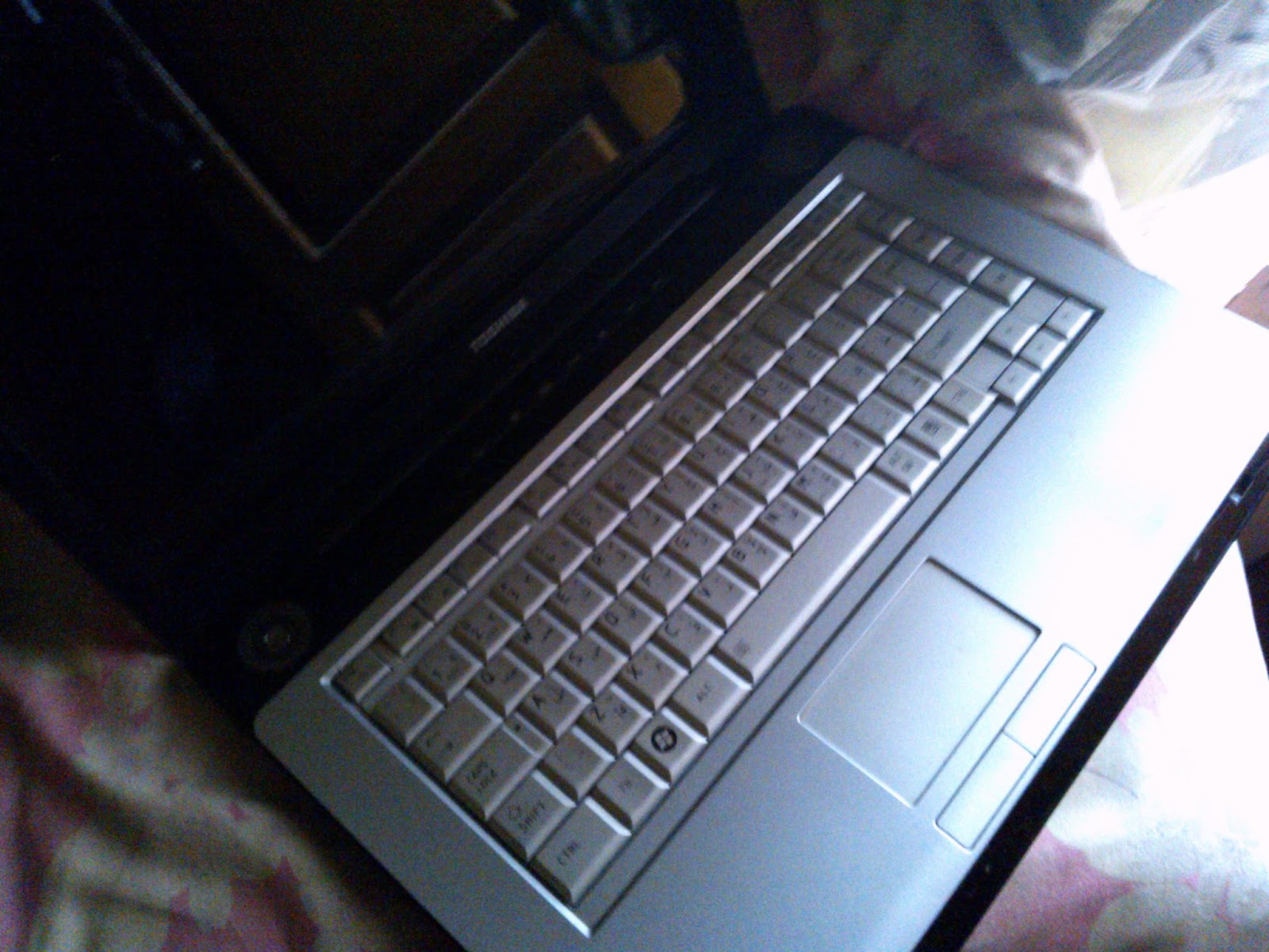 Laptop Toshiba Satellite A200-1M6 Masih Muluusss gaan