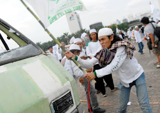 FPI: Universitas Indonesia Super Ngawur