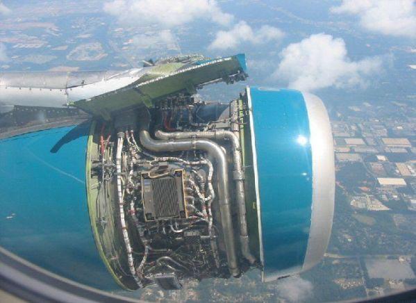 pemandangan yang paling menakutkan dari dalam pesawat....