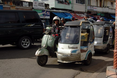 Becak Vespa’ Padang Sidempuan: Suatu Inovasi Sosial-Ekonomi Alat Transportasi
