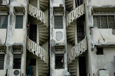 Tangga-tangga Spiral yang Unik