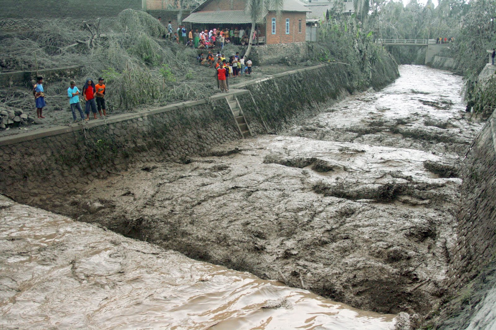 Mengenal Magma, Lava, dan Lahar