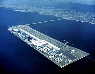 Mega Struktur Kansai International Airport { Bandar Udara Terapung Pertama di Dunia }