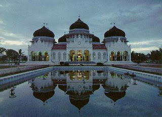 10 Masjid Termegah Di Dunia