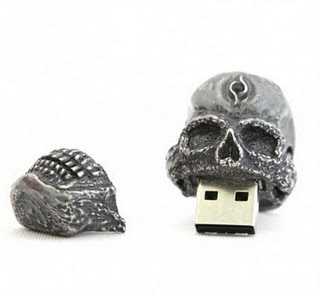 Kreatifitas Pembuat Flashdisk