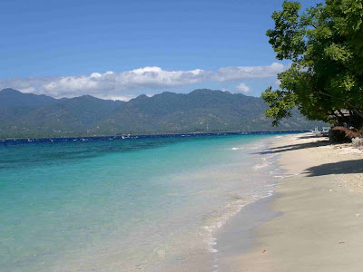 Pesona 5 Tempat Wisata Pantai di Pulau Jawa