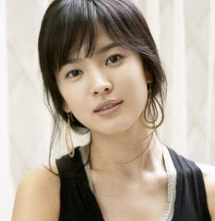 Top 25 &quot;The Most Beautiful Korean Female Artist&quot;