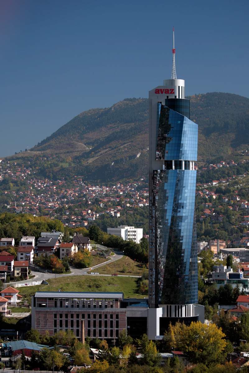 13 Menara Terbentuk dengan Desain ‘Berputar’ Paling Menakjubkan di Dunia