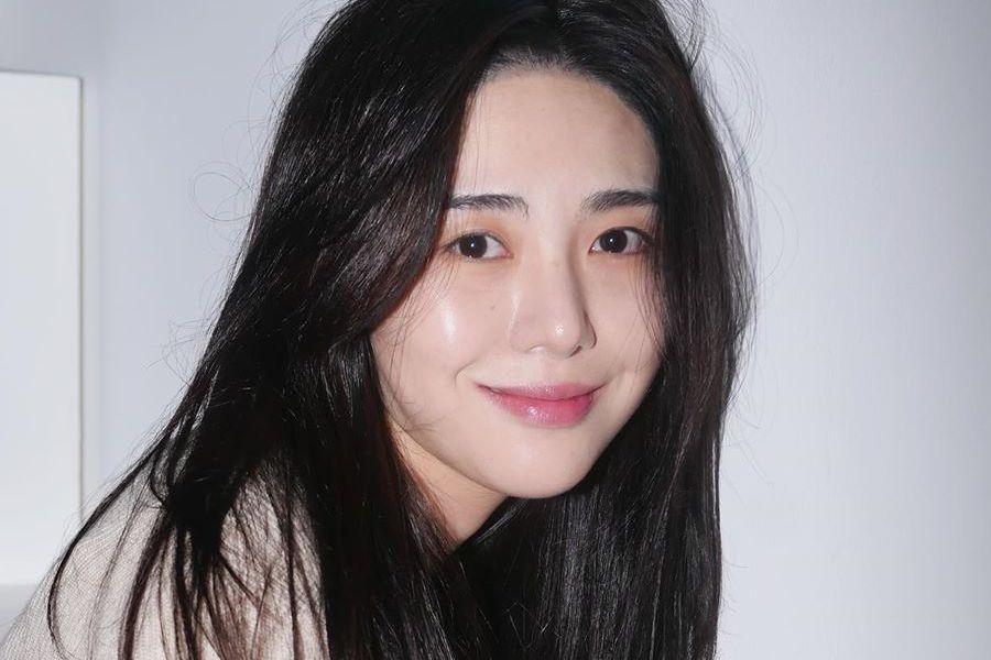 Kwon Mina Bantah Hubungan Dengan Pacar Barunya Berawal Dari Perselingkuhan