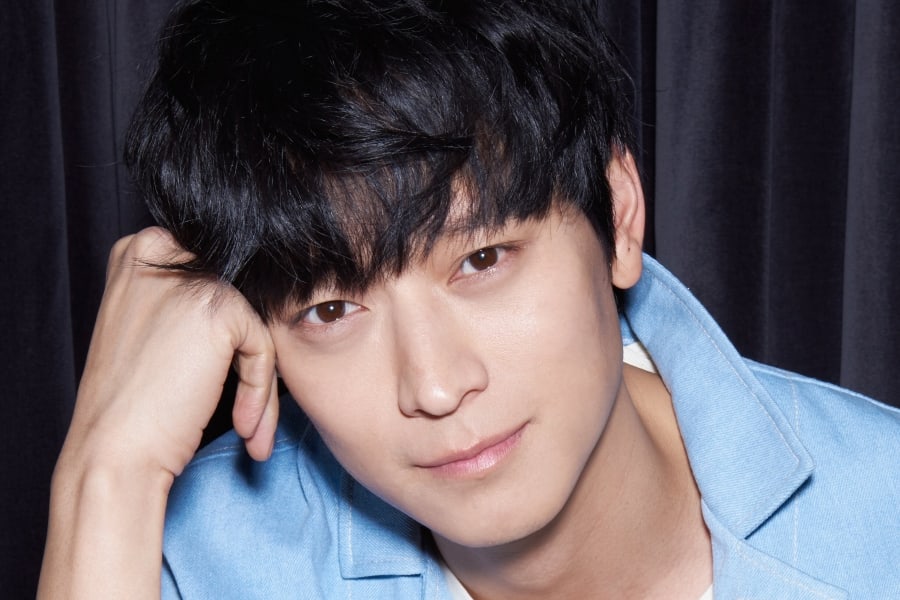 kang-dong-won-perbaharui-kontraknya-dengan-yg-entertainment