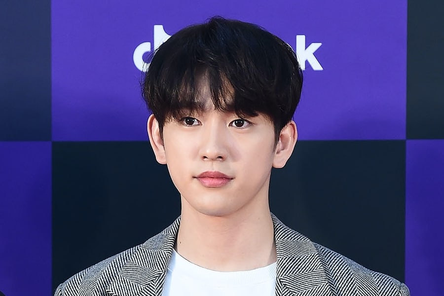 jinyoung--got7--resmi-tandatangani-kontrak-dengan-bh-entertainment