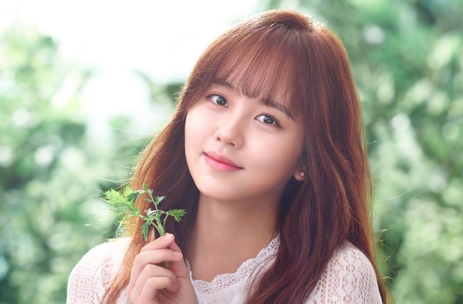 kim-so-hyun-resmi-tinggalkan-agensinya
