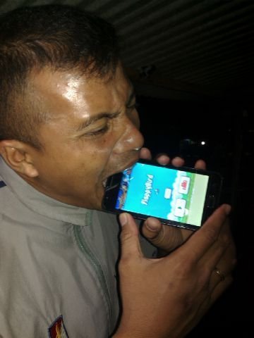 &#91;KOCAK&#93; Ekspresi ekpresi stress orang indonesia kalo maen FLAPPY BIRD! 