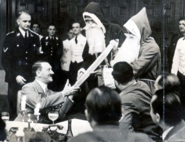 &#91;Menguak Tabir&#93; Hitler dan Natal